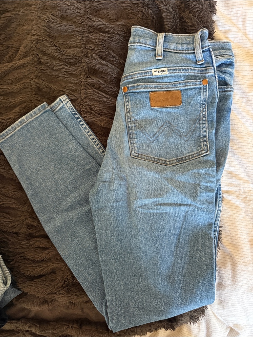 WRANGLER-WRIGGLER HIGH RISE SKINNY